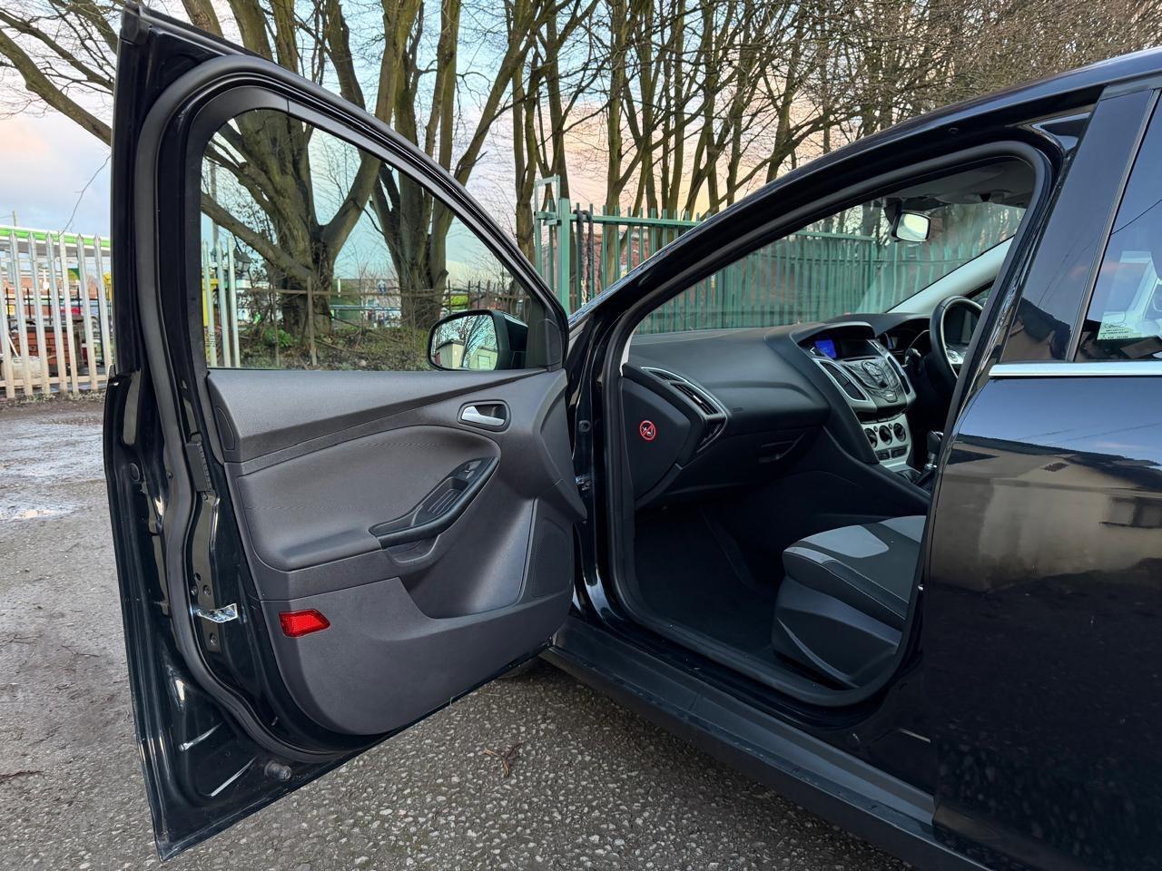 Used Ford Focus 2012 for sale - 77440510: Photo 33