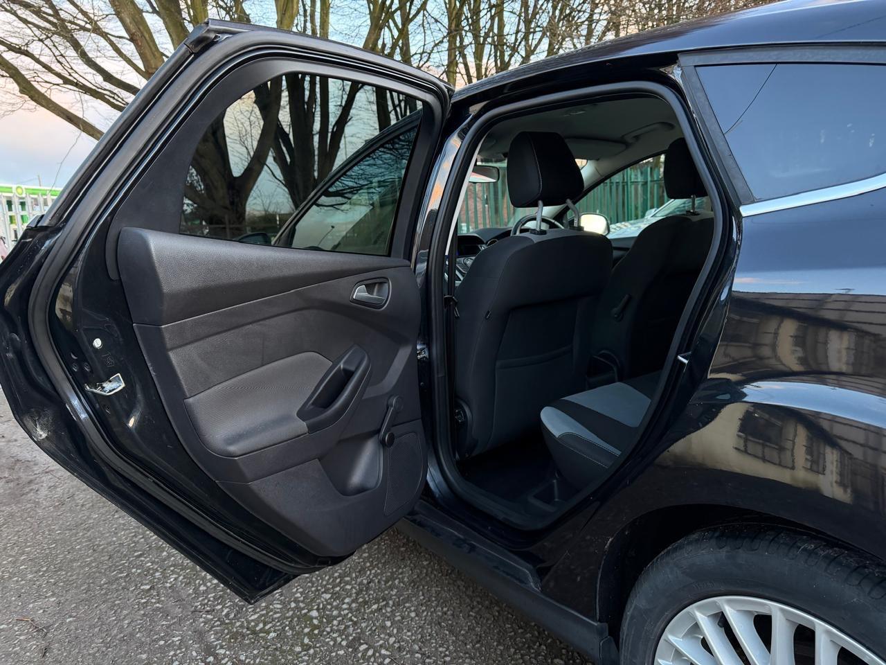 Used Ford Focus 2012 for sale - 77440510: Photo 34