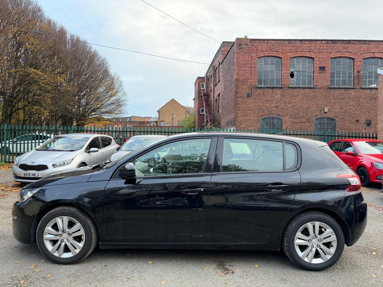 Used Peugeot 308 2014 for sale - 77170672: Photo 11