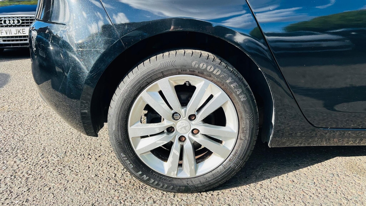 Used Peugeot 308 2014 for sale - 77170672: Photo 33