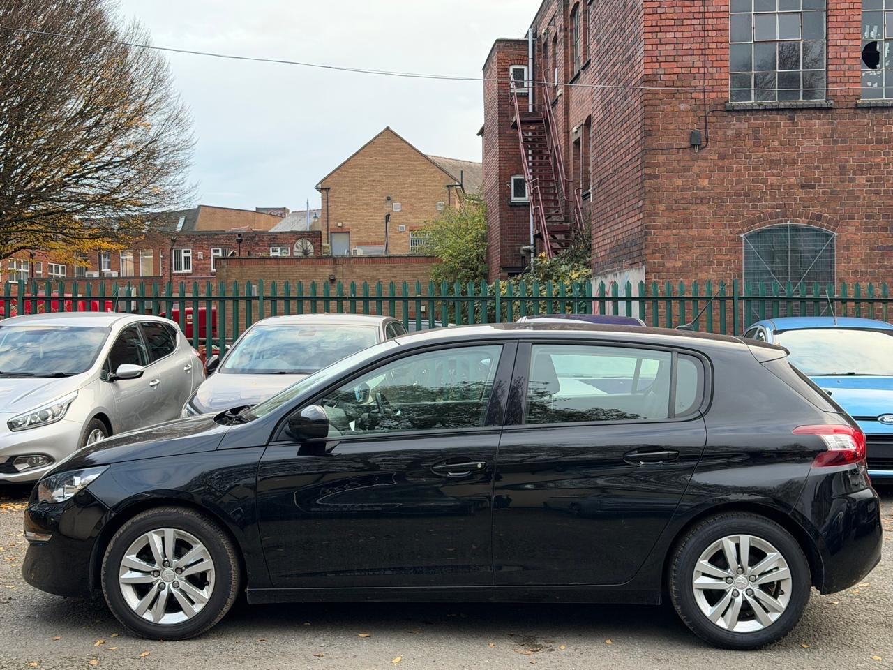 Used Peugeot 308 2014 for sale - 77170672: Photo 7