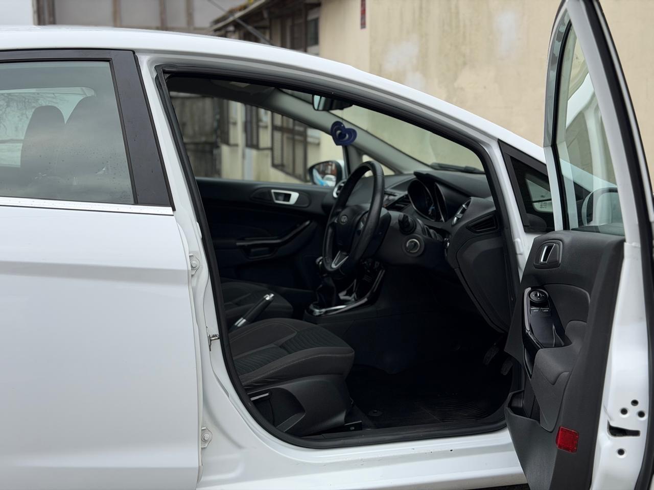 Used Ford Fiesta 2012 for sale - 78034216: Photo 29