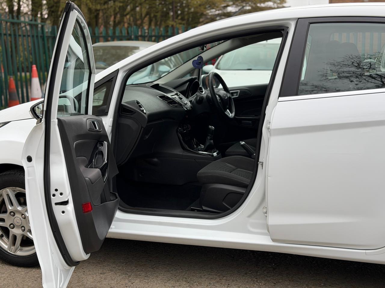 Used Ford Fiesta 2012 for sale - 78034216: Photo 33