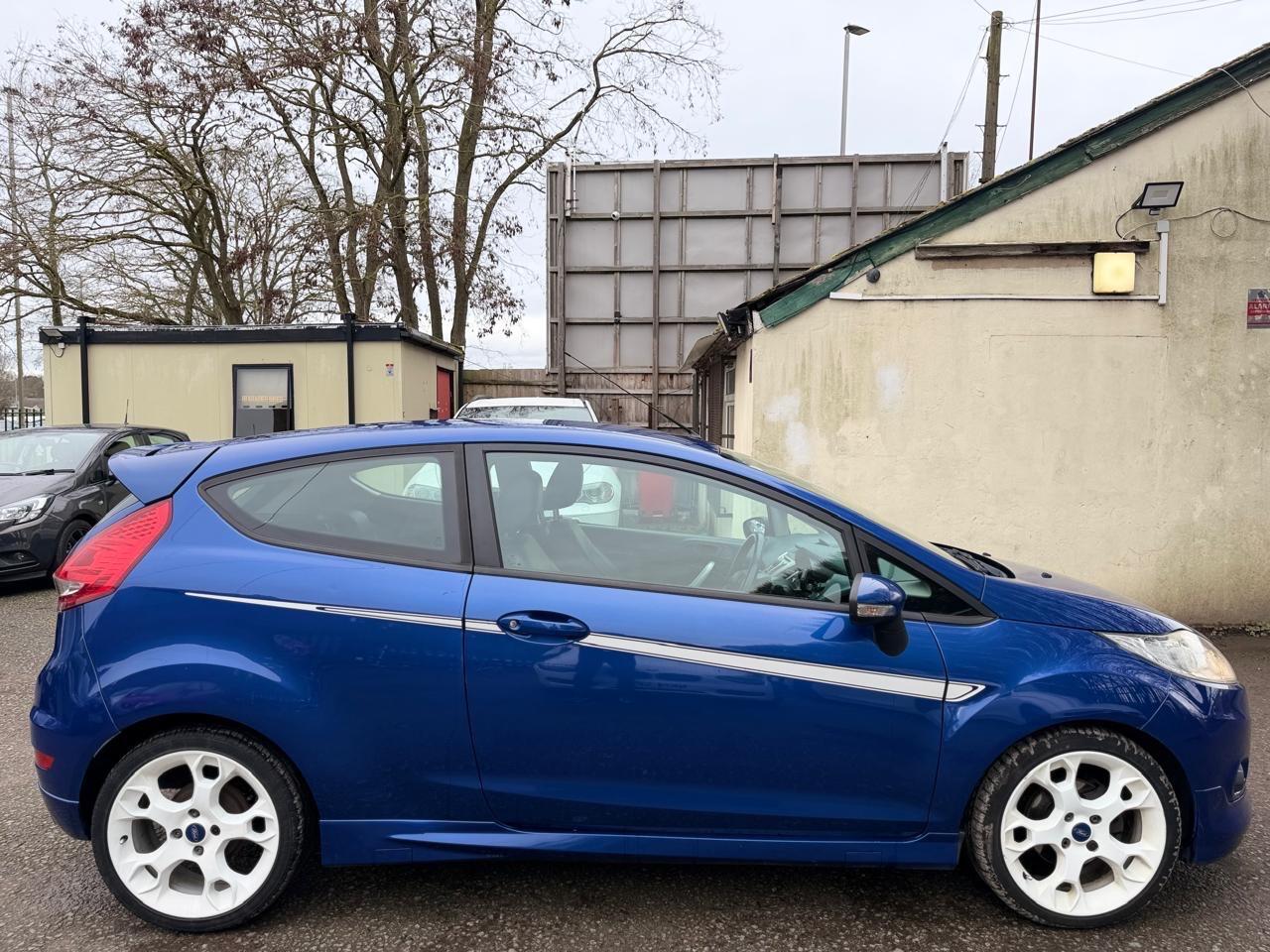 Used Ford Fiesta 2012 for sale - 77637934: Photo 11