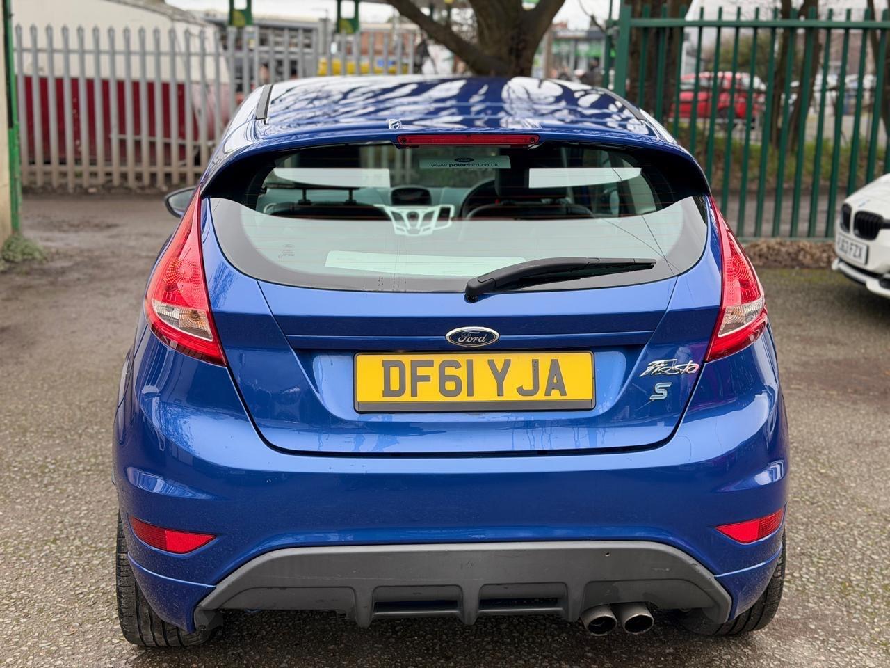 Used Ford Fiesta 2012 for sale - 77637934: Photo 9