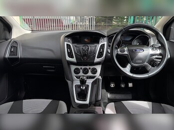 Used Ford Focus 2014 for sale - 78622228: Photo