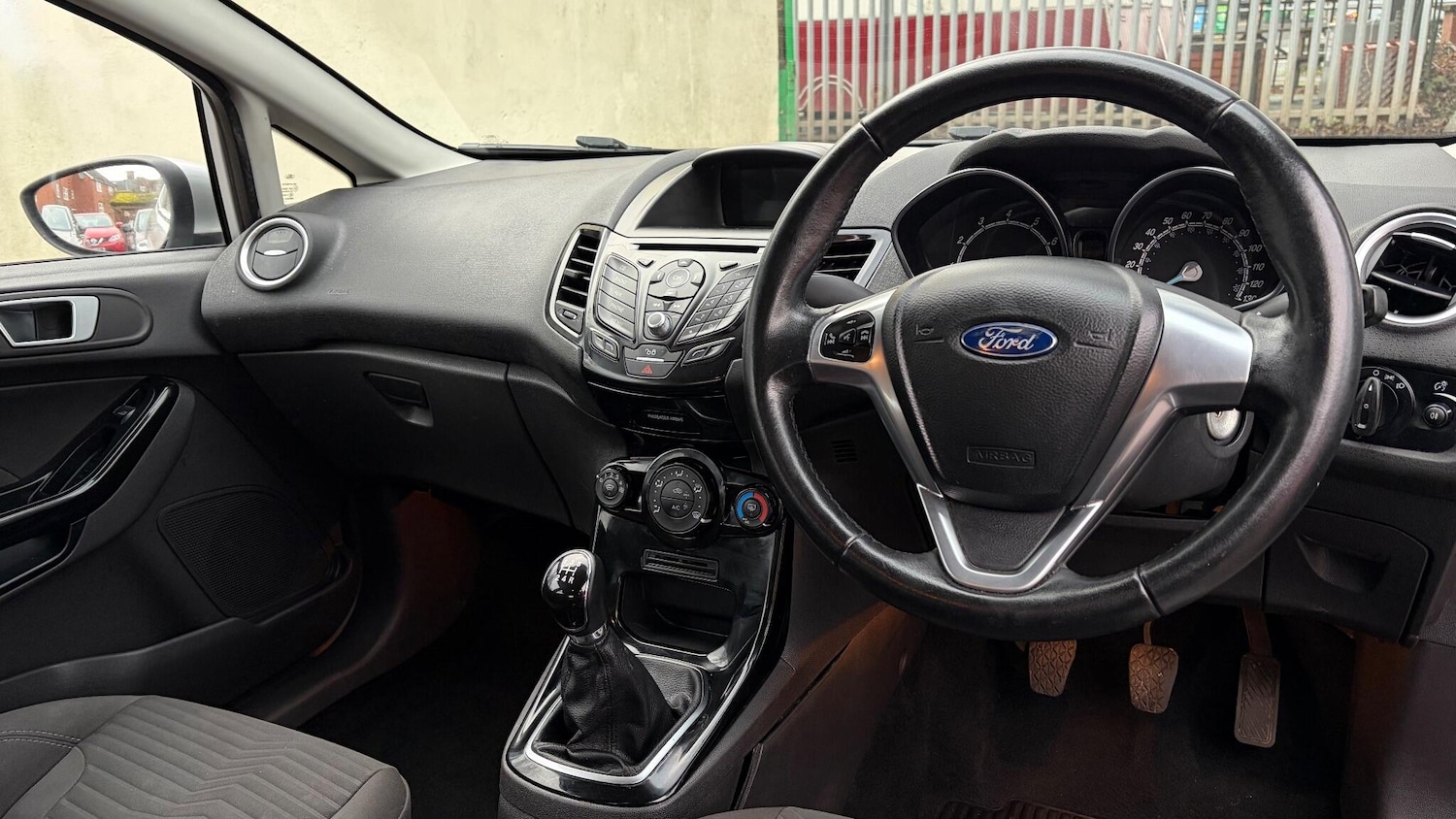 Used Ford Fiesta for sale - 78215119: Photo 2