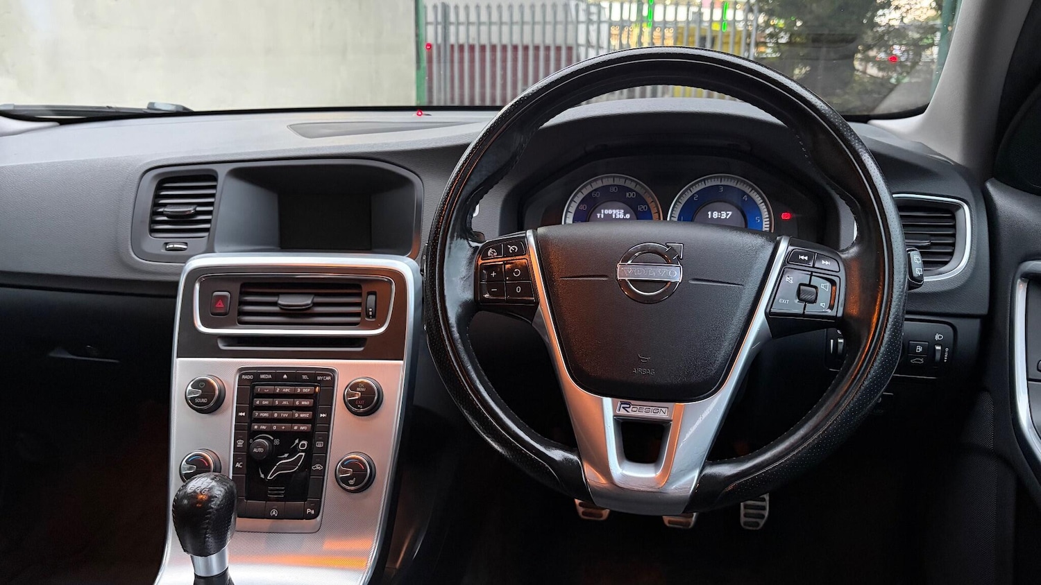 Used Volvo V60 2013 for sale - 77170684: Photo 14