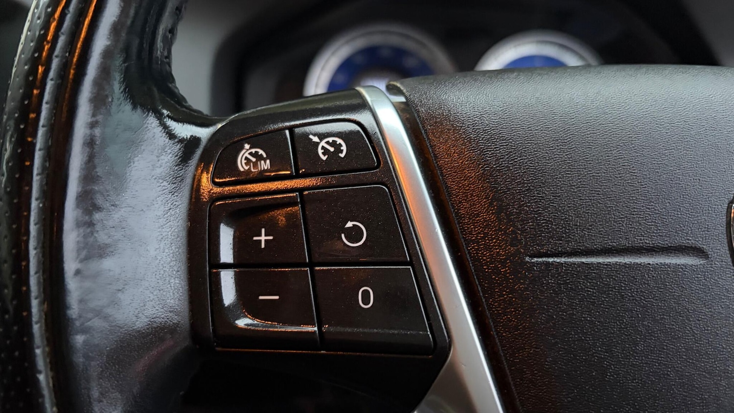 Used Volvo V60 2013 for sale - 77170684: Photo 17