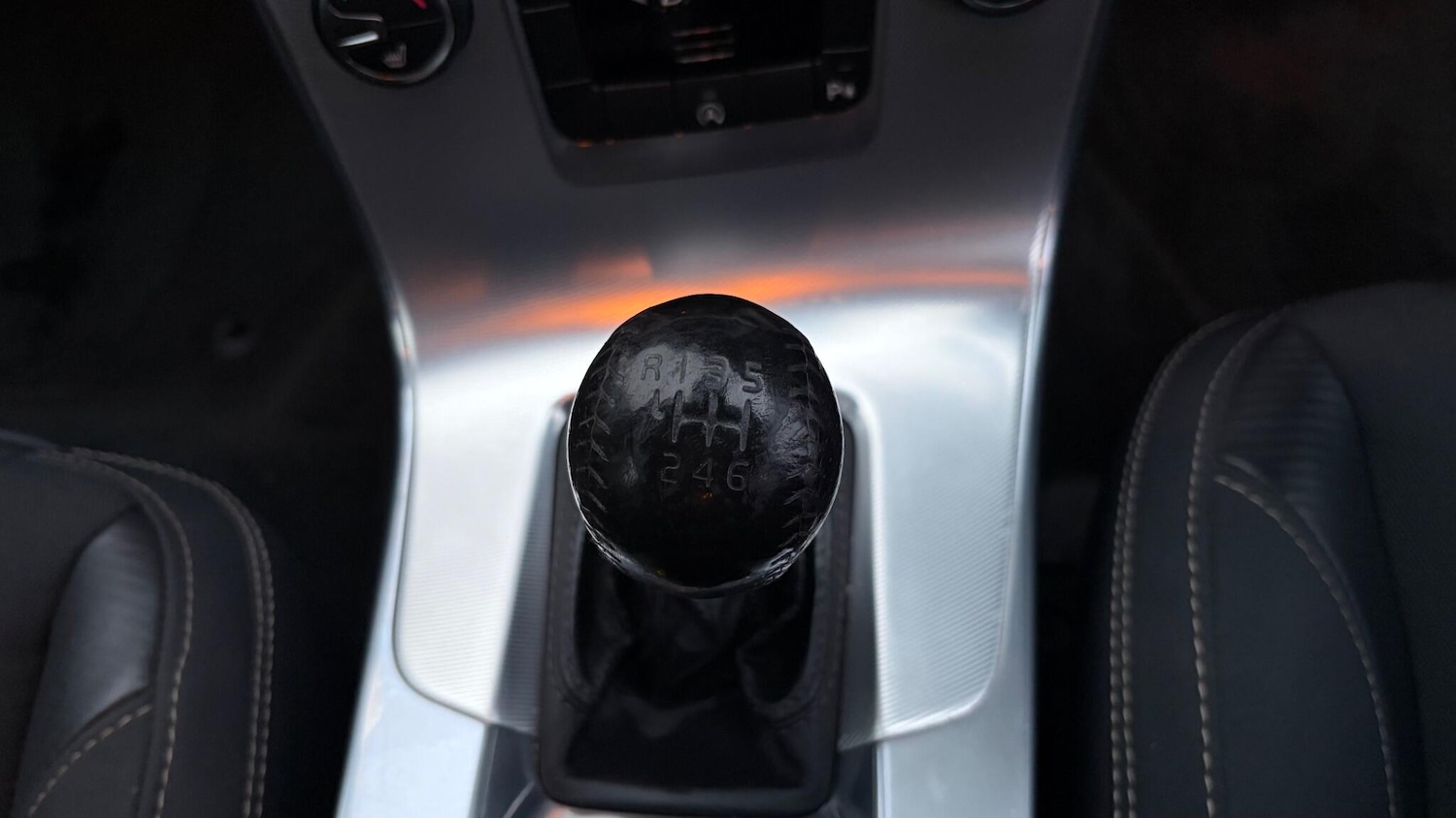 Used Volvo V60 2013 for sale - 77170684: Photo 19