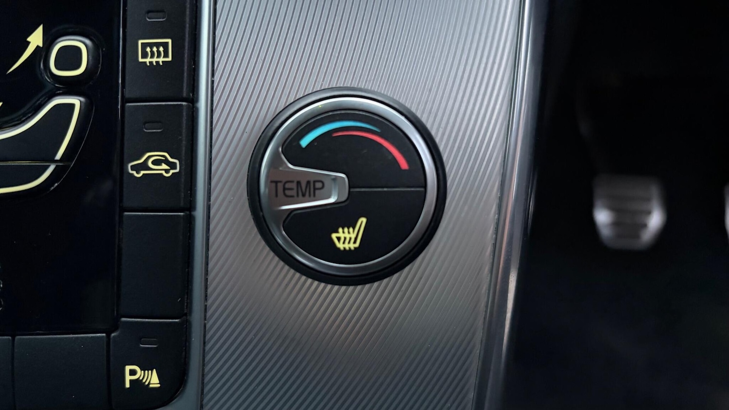 Used Volvo V60 2013 for sale - 77170684: Photo 24