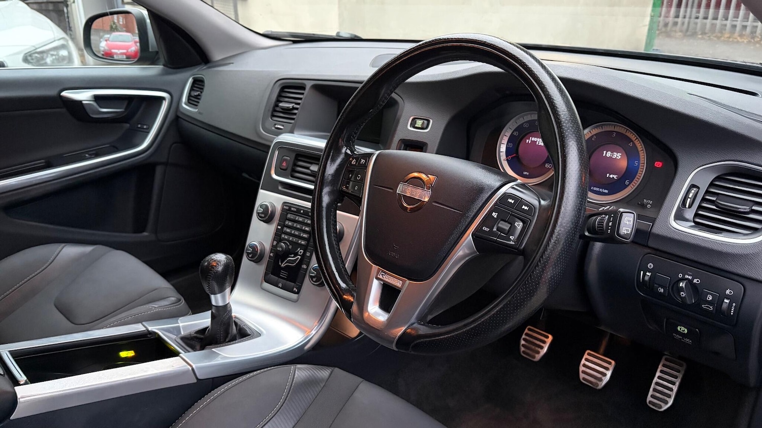 Used Volvo V60 2013 for sale - 77170684: Photo 28