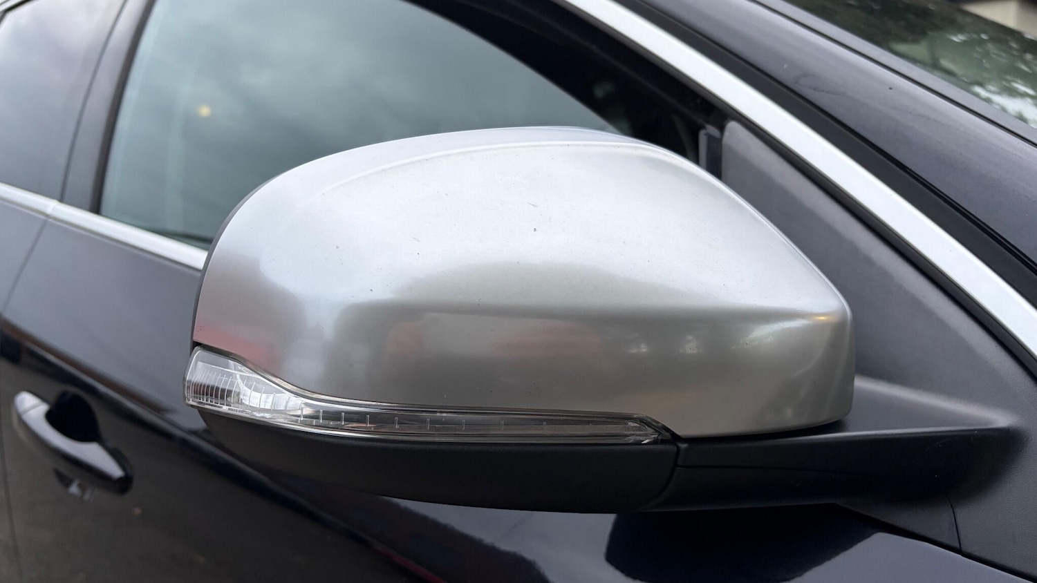 Used Volvo V60 2013 for sale - 77170684: Photo 43