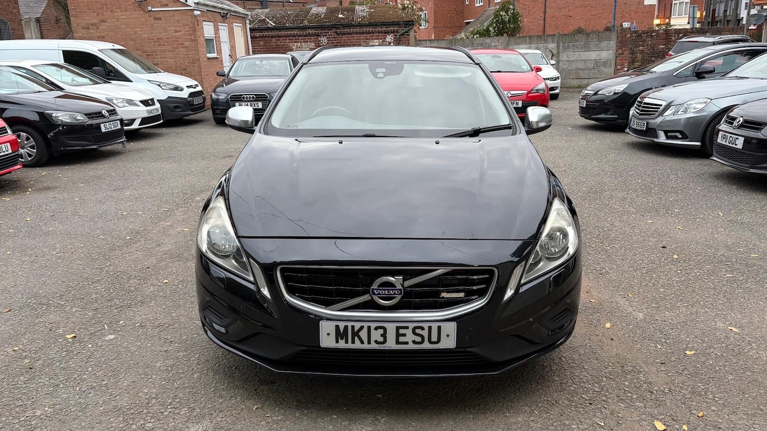 Used Volvo V60 2013 for sale - 77170684: Photo 5