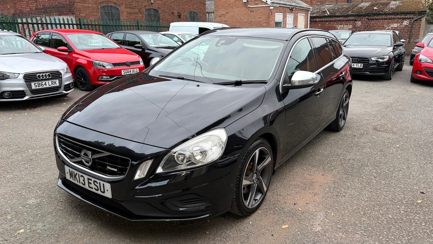 Used Volvo V60 2013 for sale - 77170684: Photo 6