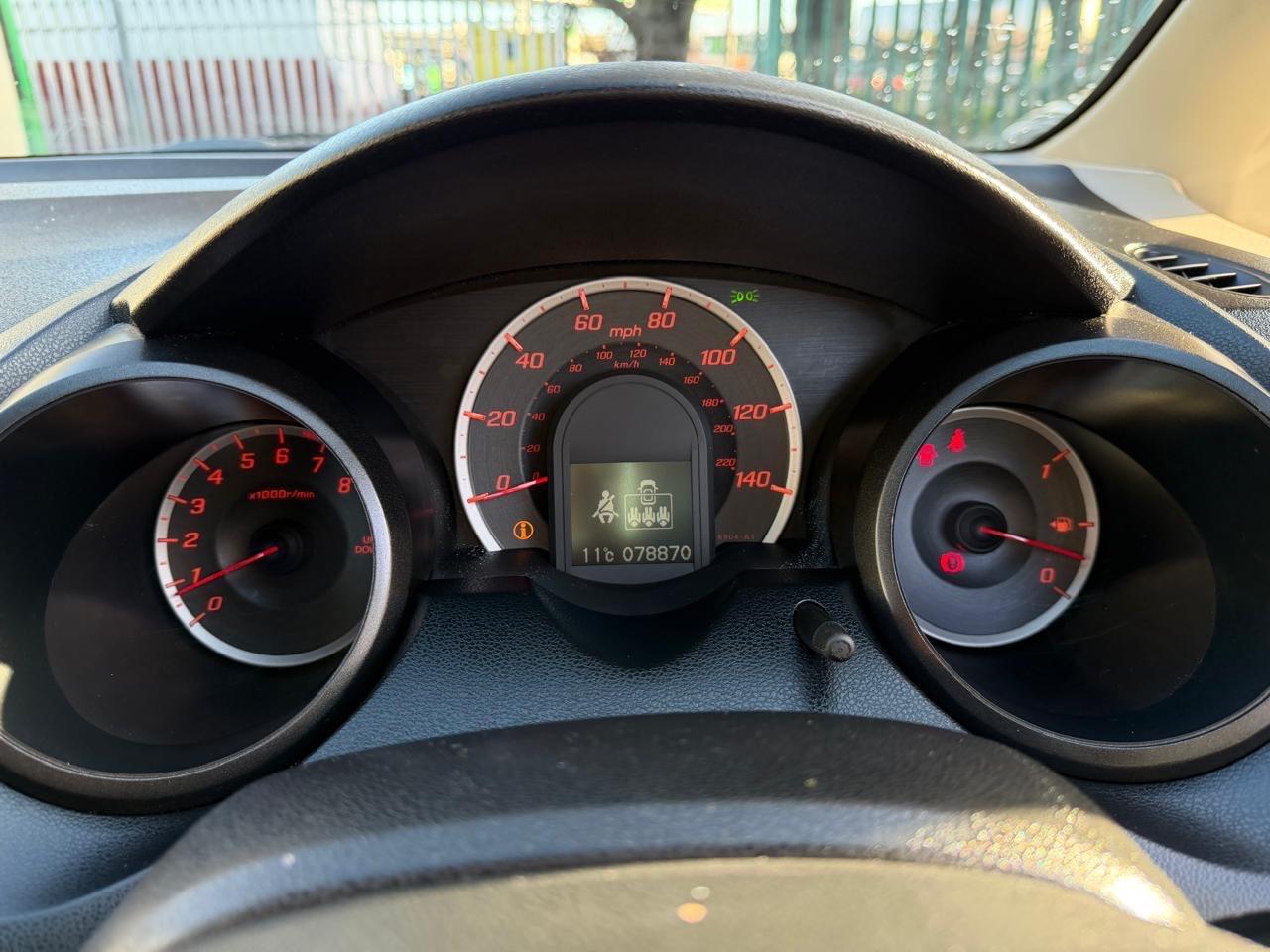 Used Honda Jazz 2011 for sale - 77170679: Photo 15