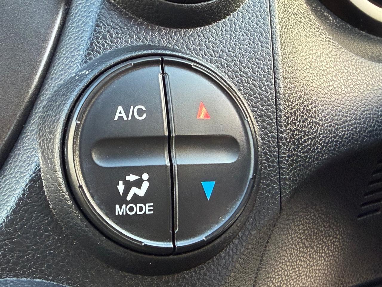 Used Honda Jazz 2011 for sale - 77170679: Photo 19