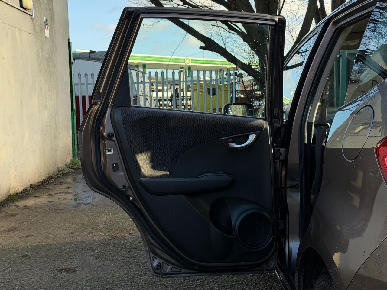 Used Honda Jazz 2011 for sale - 77170679: Photo 31