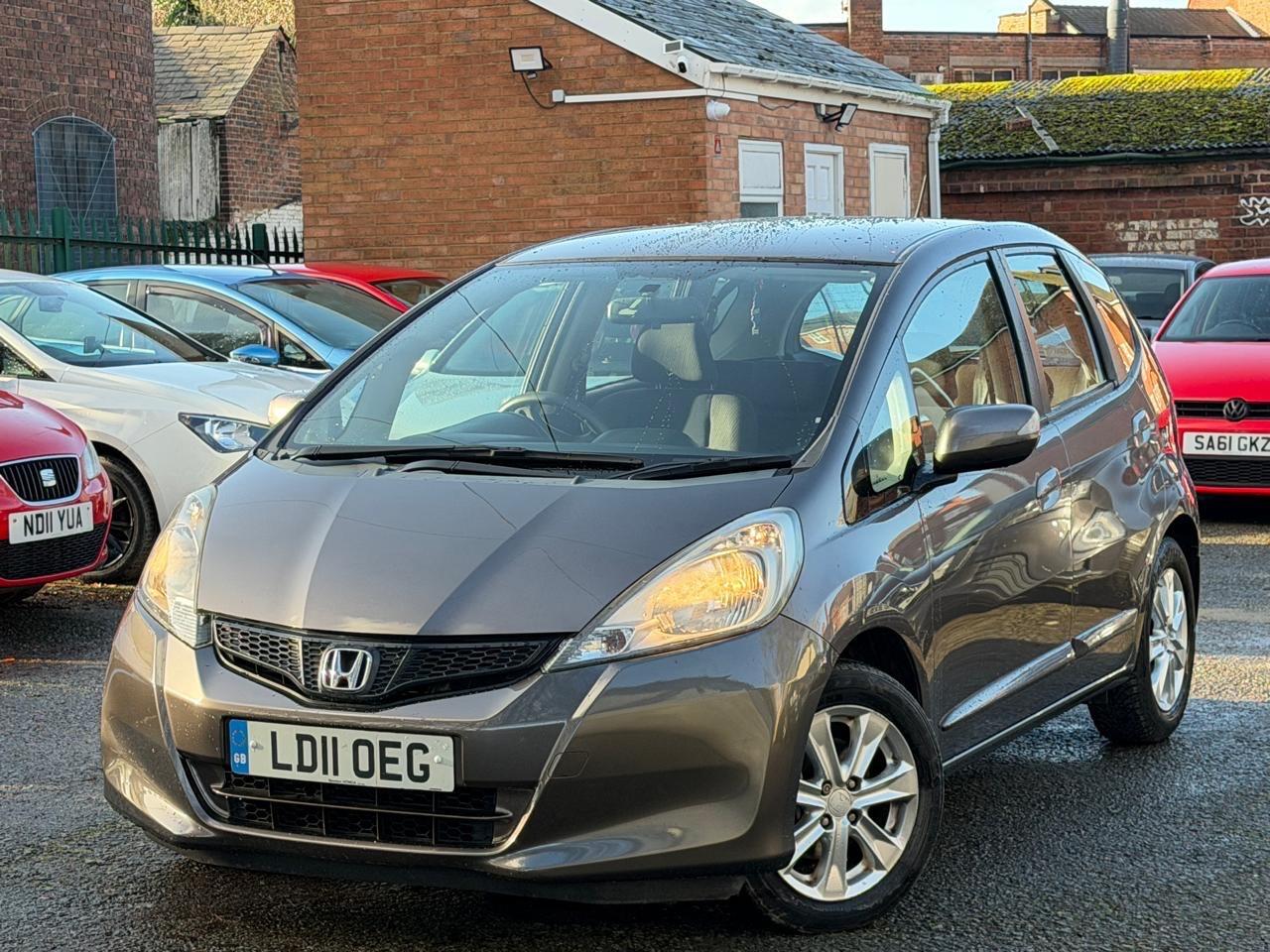 Used Honda Jazz 2011 for sale - 77170679: Photo 6