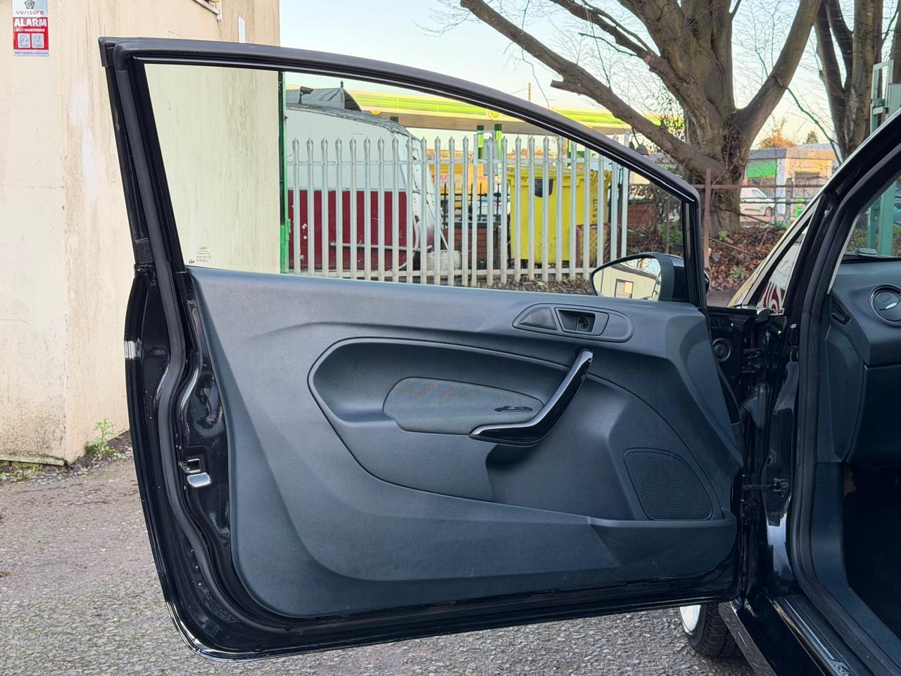 Used Ford Fiesta 2012 for sale - 77170686: Photo 35