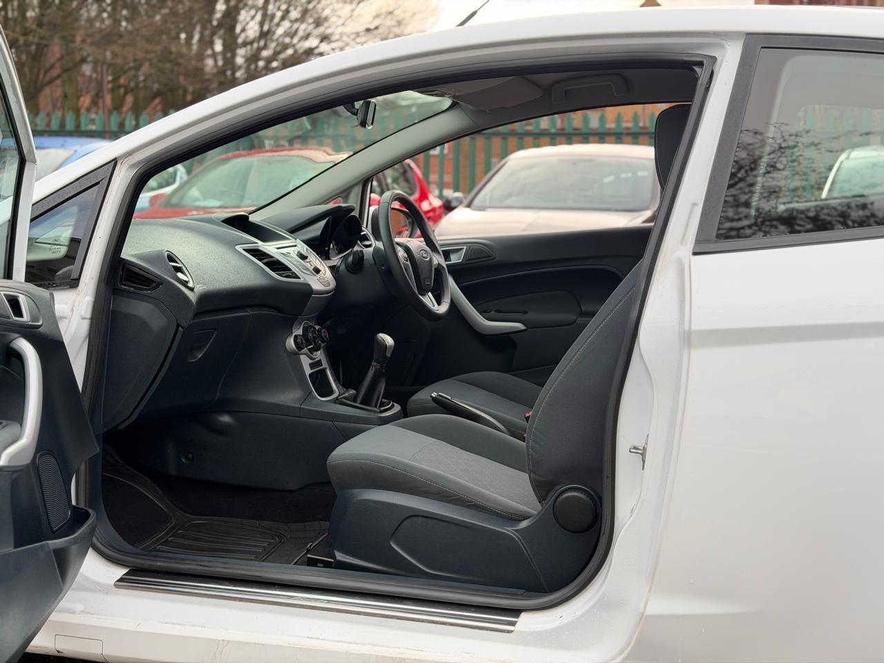 Used Ford Fiesta 2012 for sale - 77396059: Photo 29