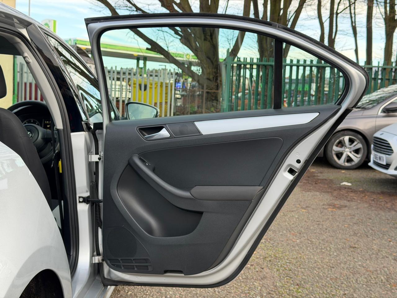 Used Volkswagen Jetta 2012 for sale - 77170685: Photo 27