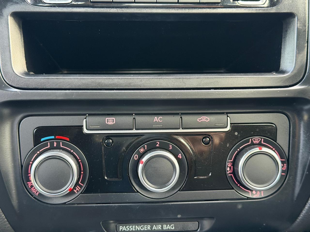 Used Volkswagen Jetta 2012 for sale - 77170685: Photo 43