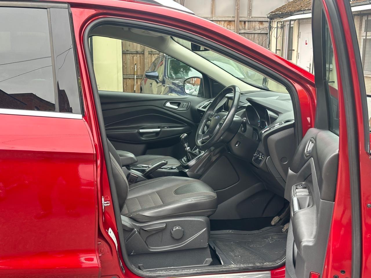 Used Ford Kuga 2016 for sale - 77170687: Photo 34