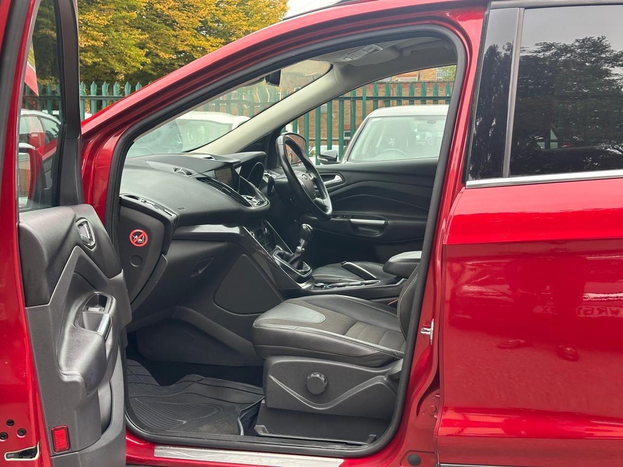 Used Ford Kuga 2016 for sale - 77170687: Photo 38