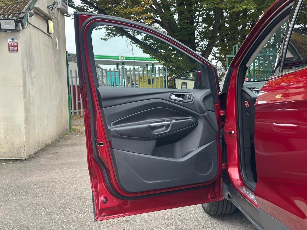 Used Ford Kuga 2016 for sale - 77170687: Photo 48