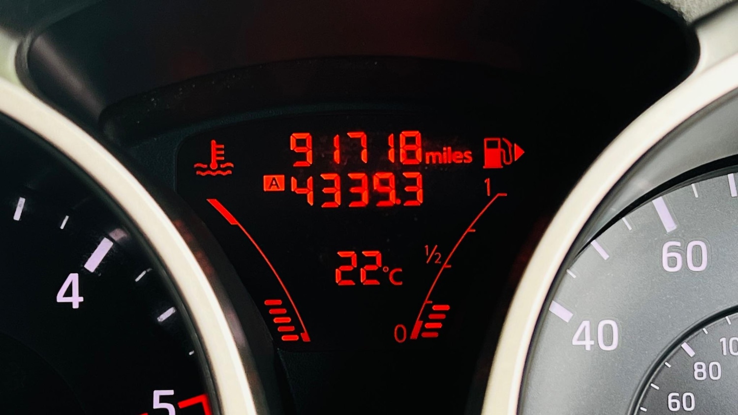 Used Nissan Juke 2014 for sale - 77170676: Photo 17