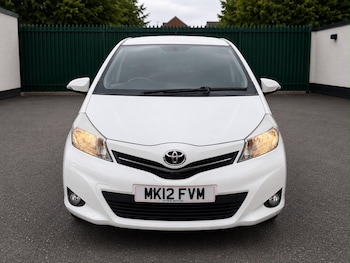 Used Toyota Yaris 2012 for sale - 79349015: Photo