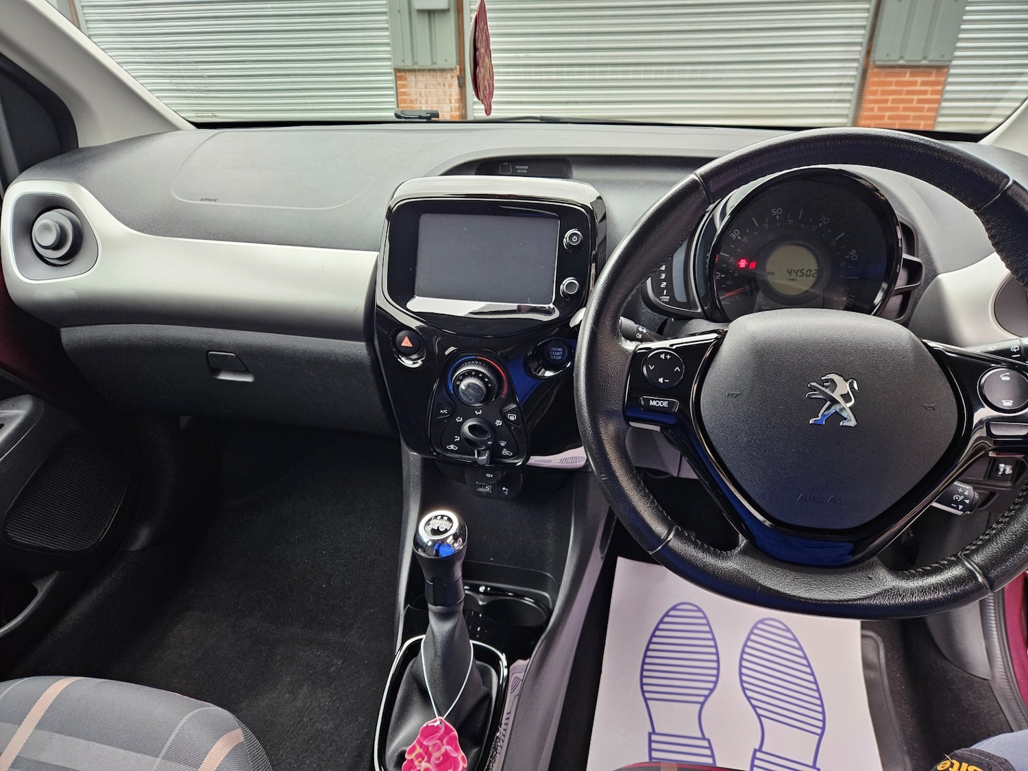 Used Peugeot 108 2015 for sale - 76618554: Photo 14