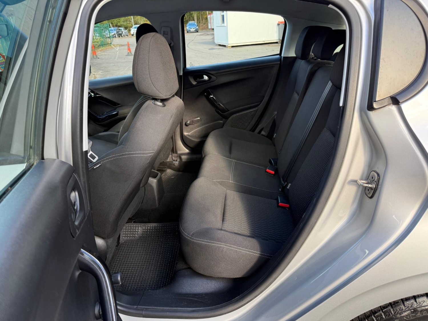 Used Peugeot 208 for sale - 76995264: Photo 16