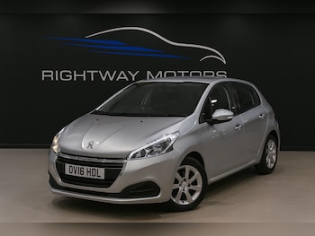 Used Peugeot 208 2016 for sale - 76995264: Photo
