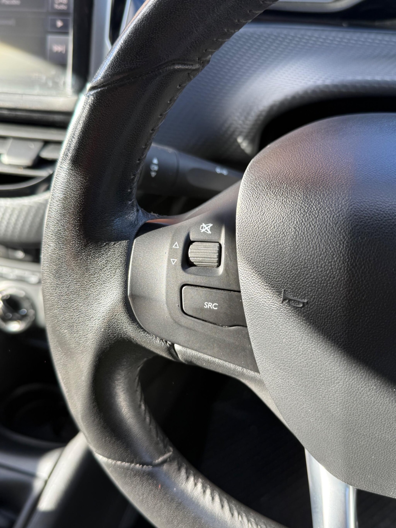 Used Peugeot 208 for sale - 76995264: Photo 22