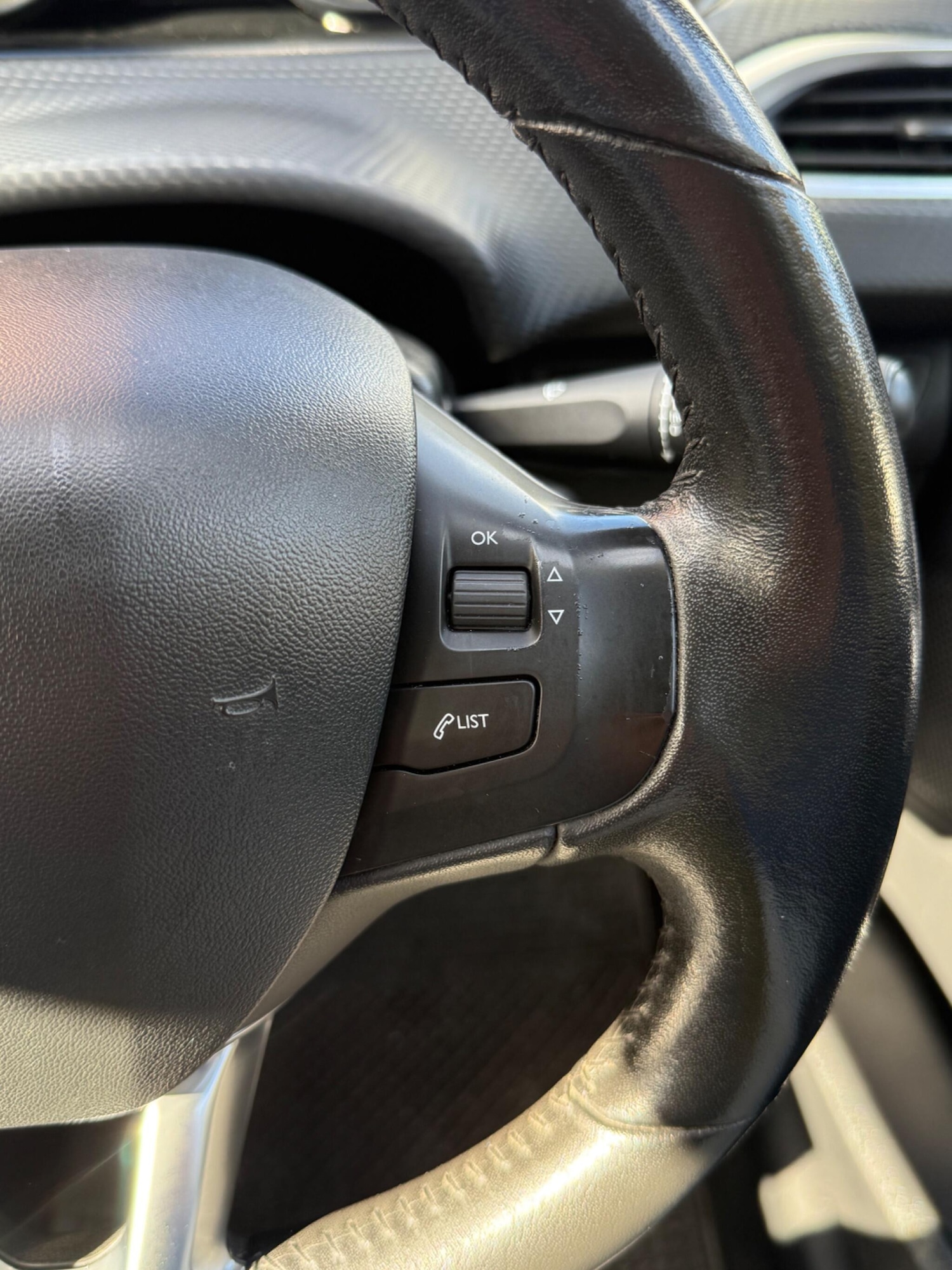 Used Peugeot 208 for sale - 76995264: Photo 23