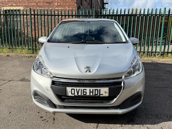 Used Peugeot 208 2016 for sale - 76995264: Photo