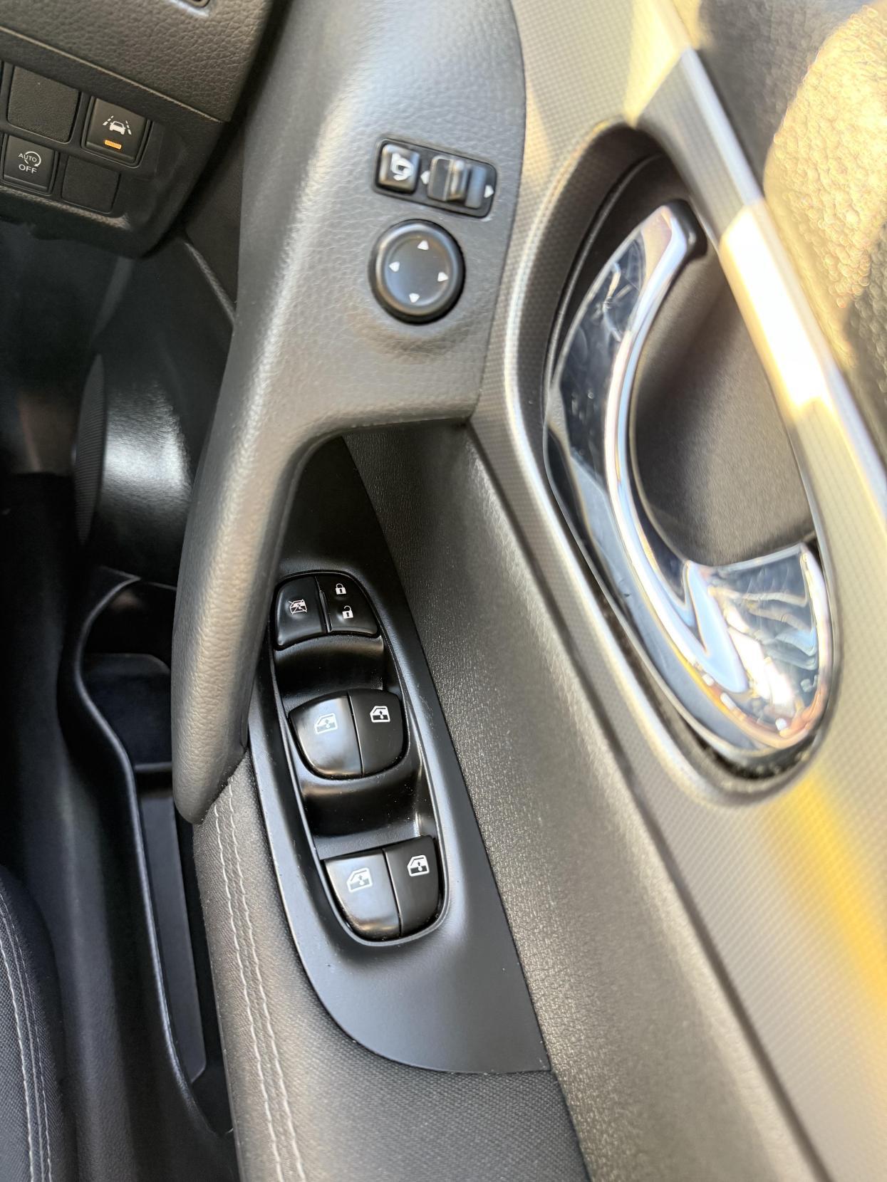 Used Nissan Qashqai 2018 for sale - 76432257: Photo 35