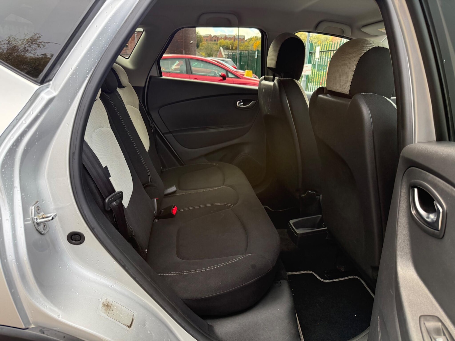 Used Renault Captur 2018 for sale - 76440973: Photo 14