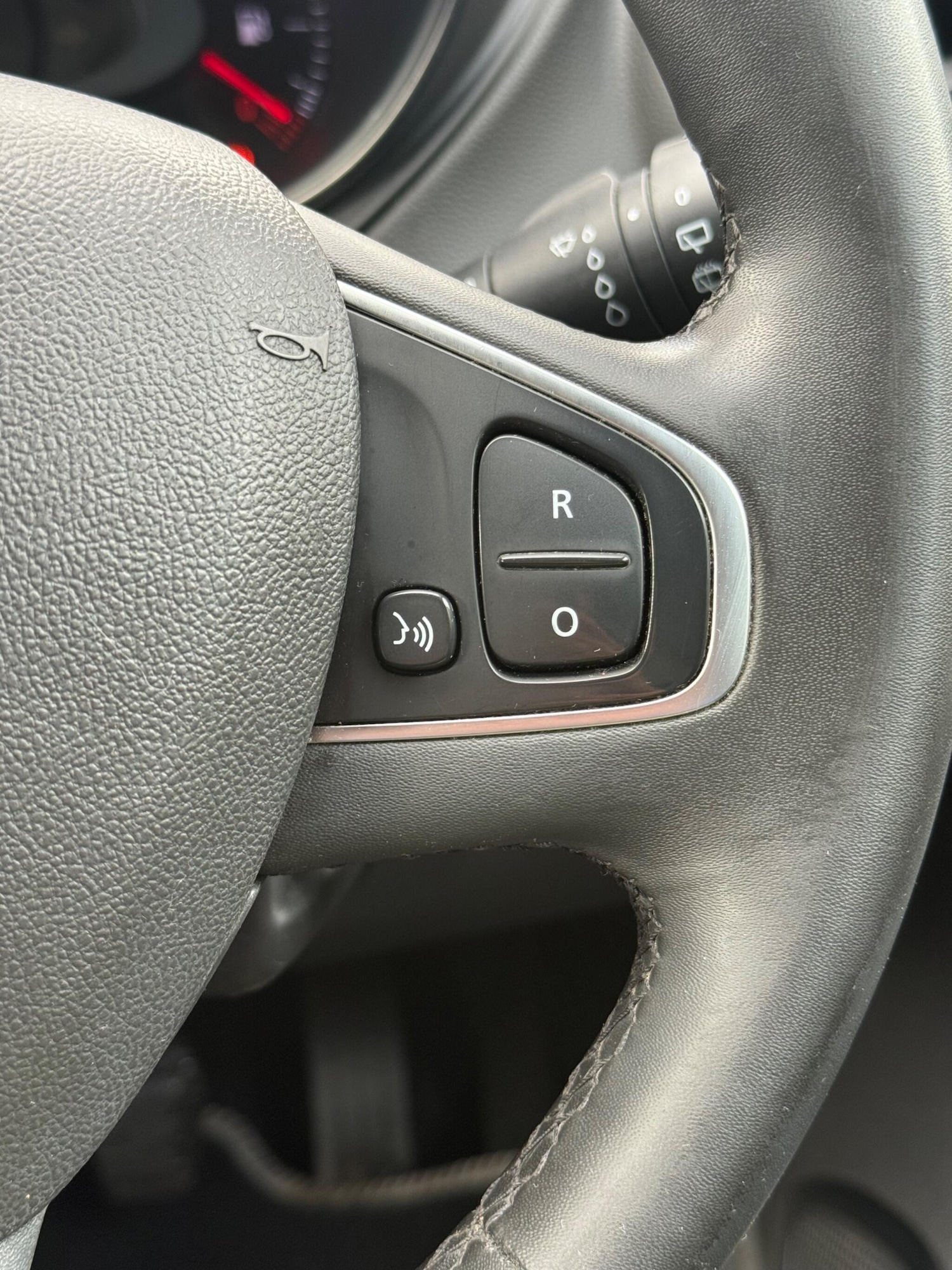 Used Renault Captur 2018 for sale - 76440973: Photo 23