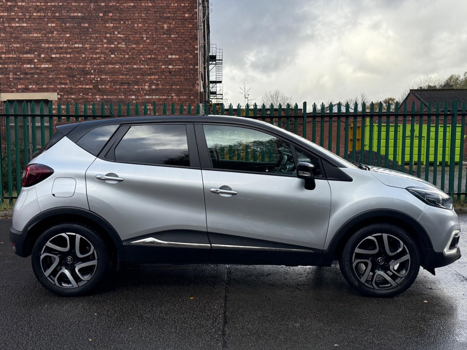 Used Renault Captur 2018 for sale - 76440973: Photo 5