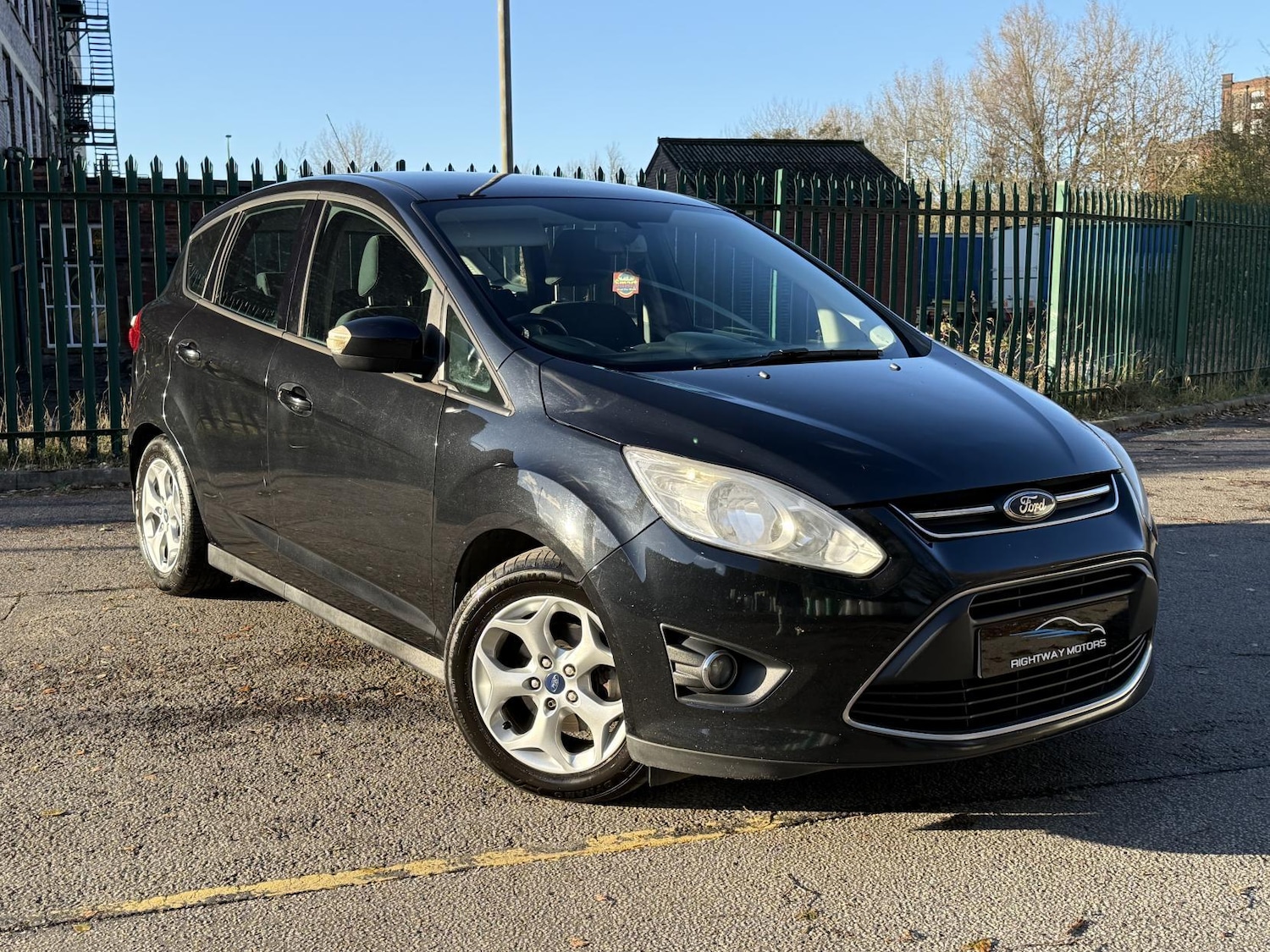 Used Ford C-Max 2012 for sale - 76633930: Photo 3