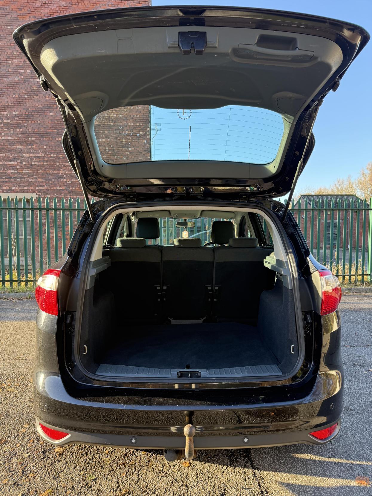 Used Ford C-Max 2012 for sale - 76633930: Photo 9