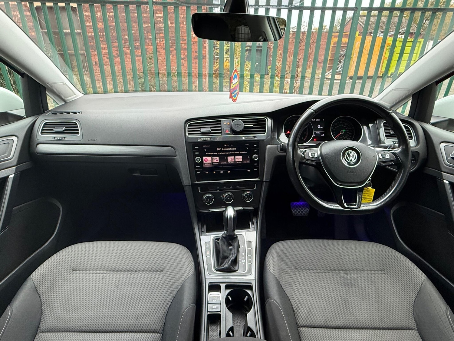 Used Volkswagen Golf 2017 for sale - 76432425: Photo 21