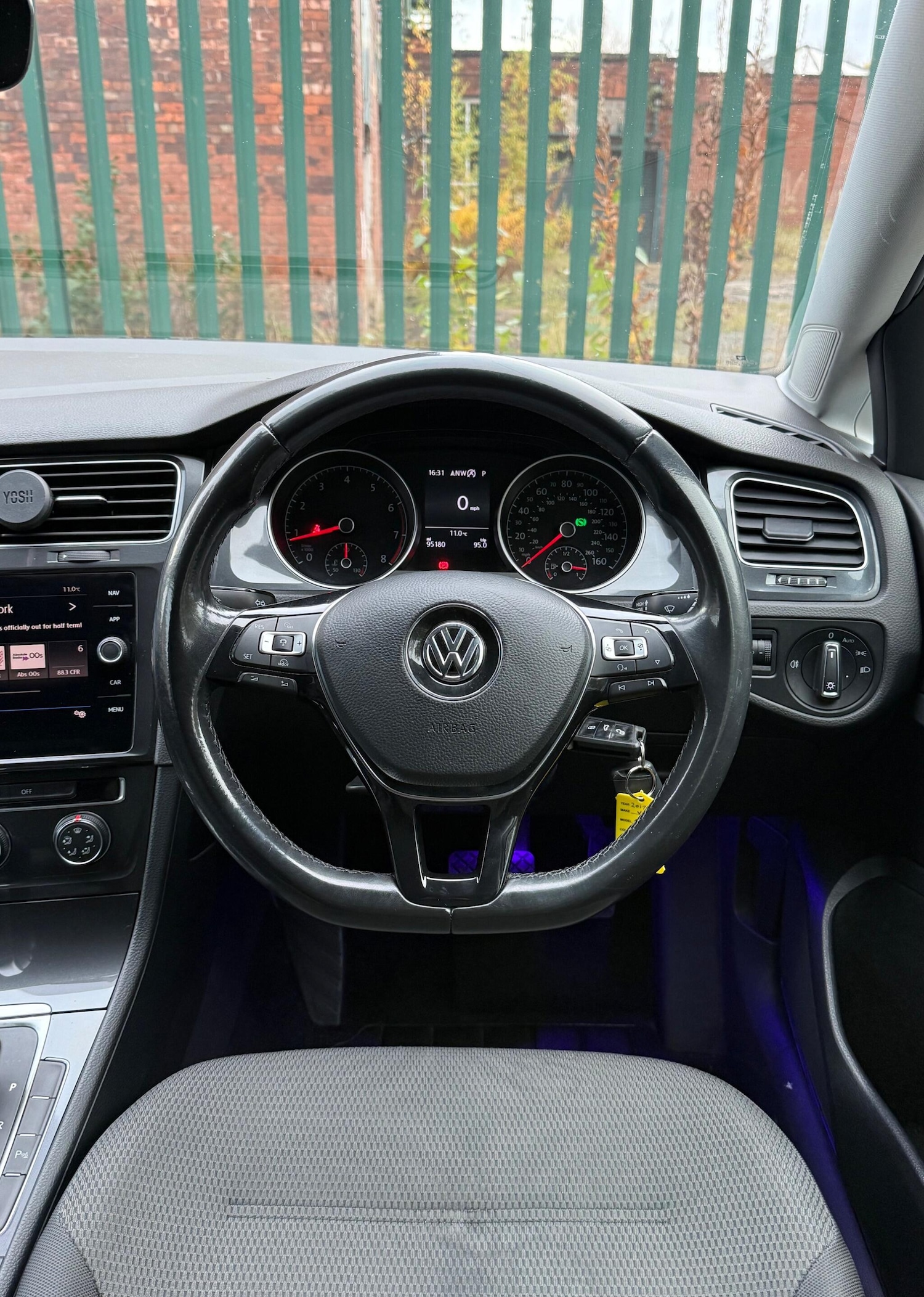 Used Volkswagen Golf 2017 for sale - 76432425: Photo 22