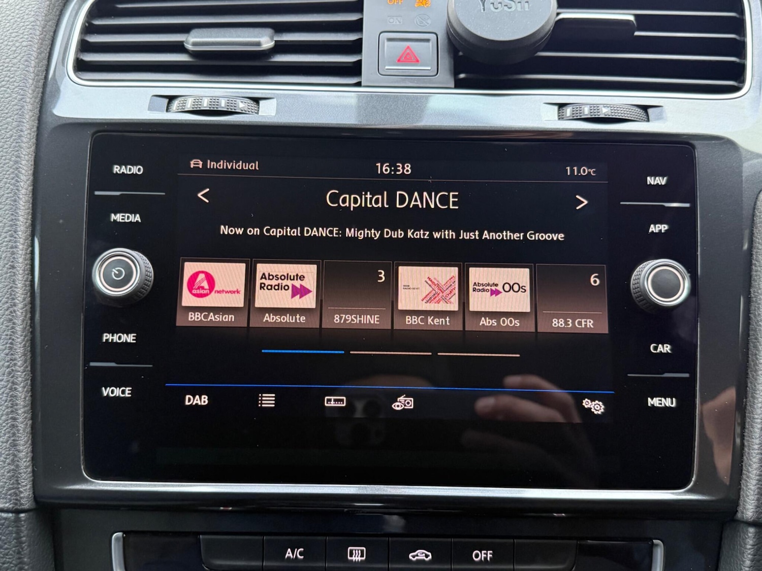 Used Volkswagen Golf 2017 for sale - 76432425: Photo 30