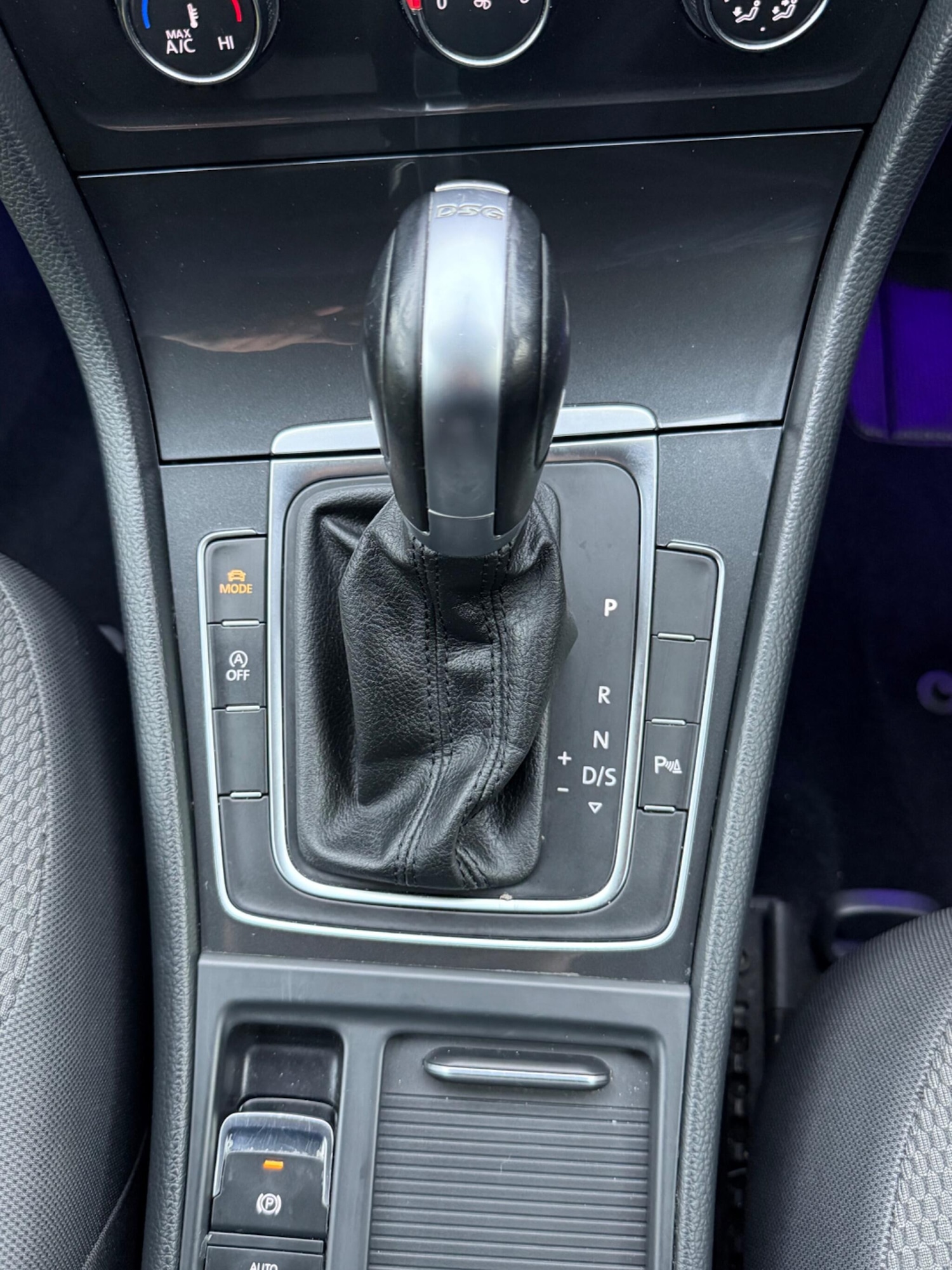 Used Volkswagen Golf 2017 for sale - 76432425: Photo 32