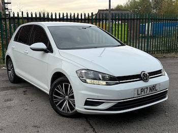 Used Volkswagen Golf 2017 for sale - 76432425: Photo