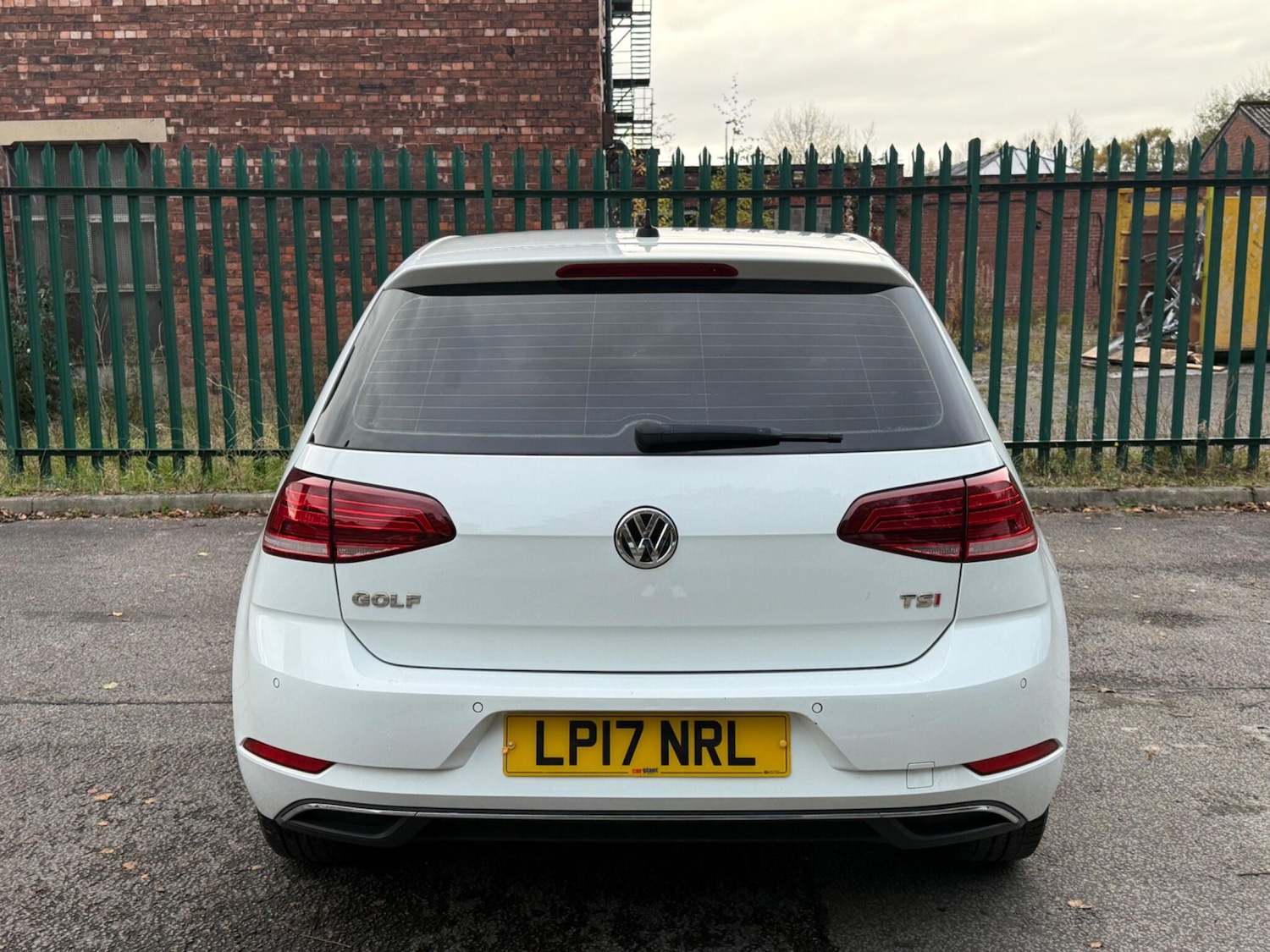 Used Volkswagen Golf 2017 for sale - 76432425: Photo 6